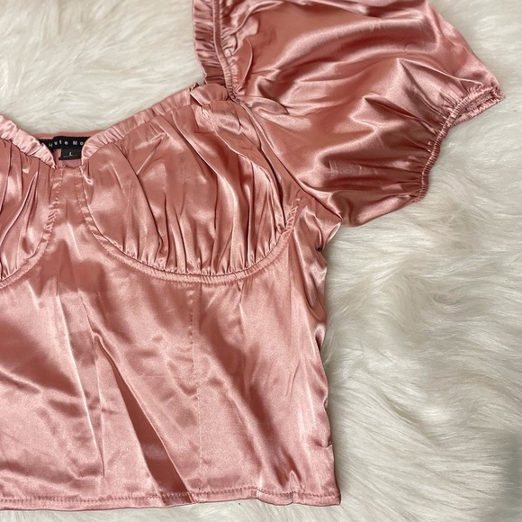 LIGHT MAUVE RUFFLE SATIN SHORT SLEEVE CROPPED LENGTH TOPS - Picture 6 of 7